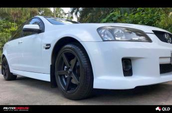 HOLDEN-COMMODORE-HOSTILE-GLOSS-BLACK